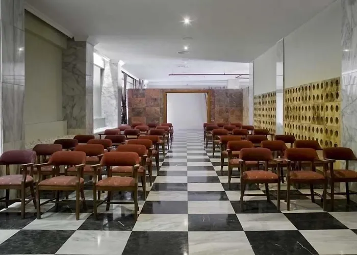 Piramides Playa de las Americas (Tenerife)