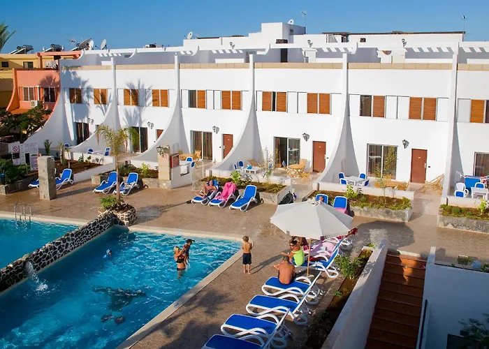 Piramides Playa de las Americas (Tenerife)