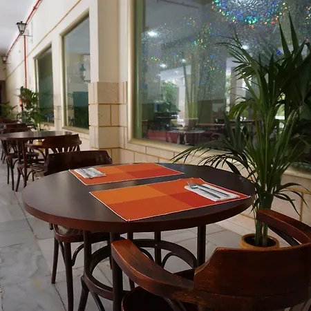 Hotel Piramides