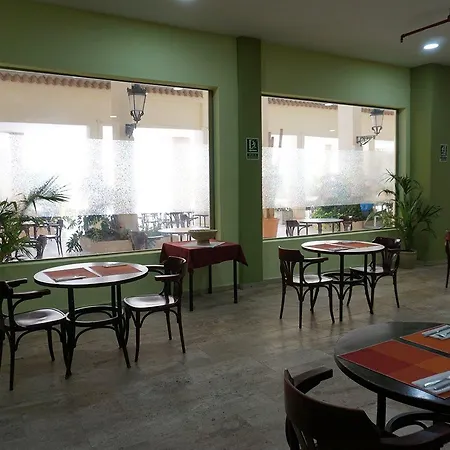 Piramides Hotel 3*