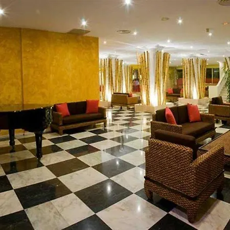 Piramides 3*